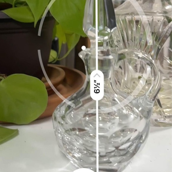 1930s vintage Crystal oil or vinegar decanter - Picture 2 of 2